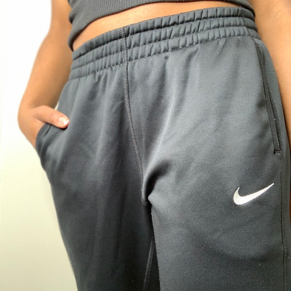 Nike dri-fit straight leg sweatpants